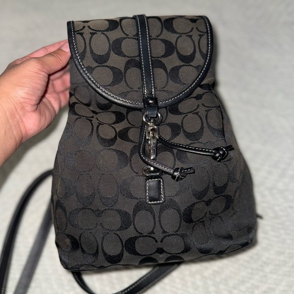 Vintage Coach Black Signature Jacquard Backpack - Picture 1 of 10